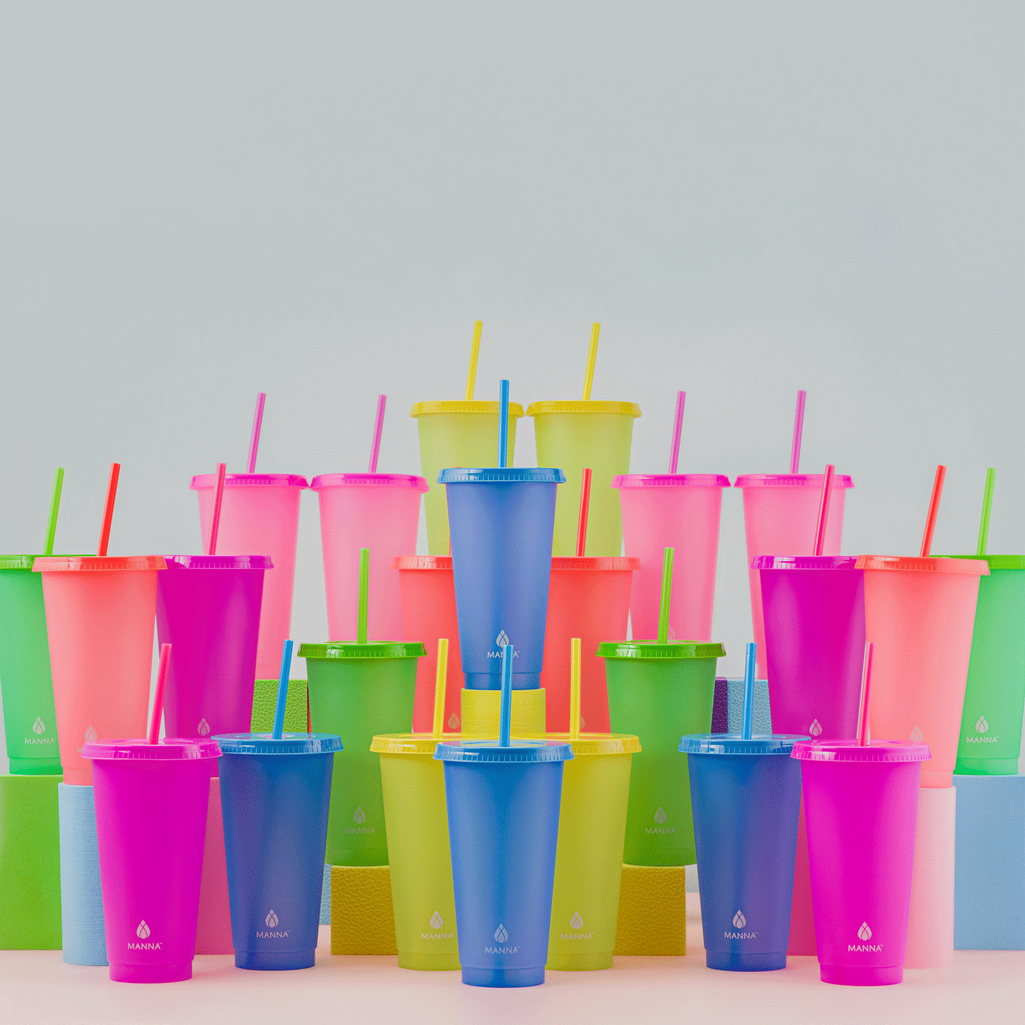 24-piece-original-color-changing-cup-set-k5 A0029811.gif