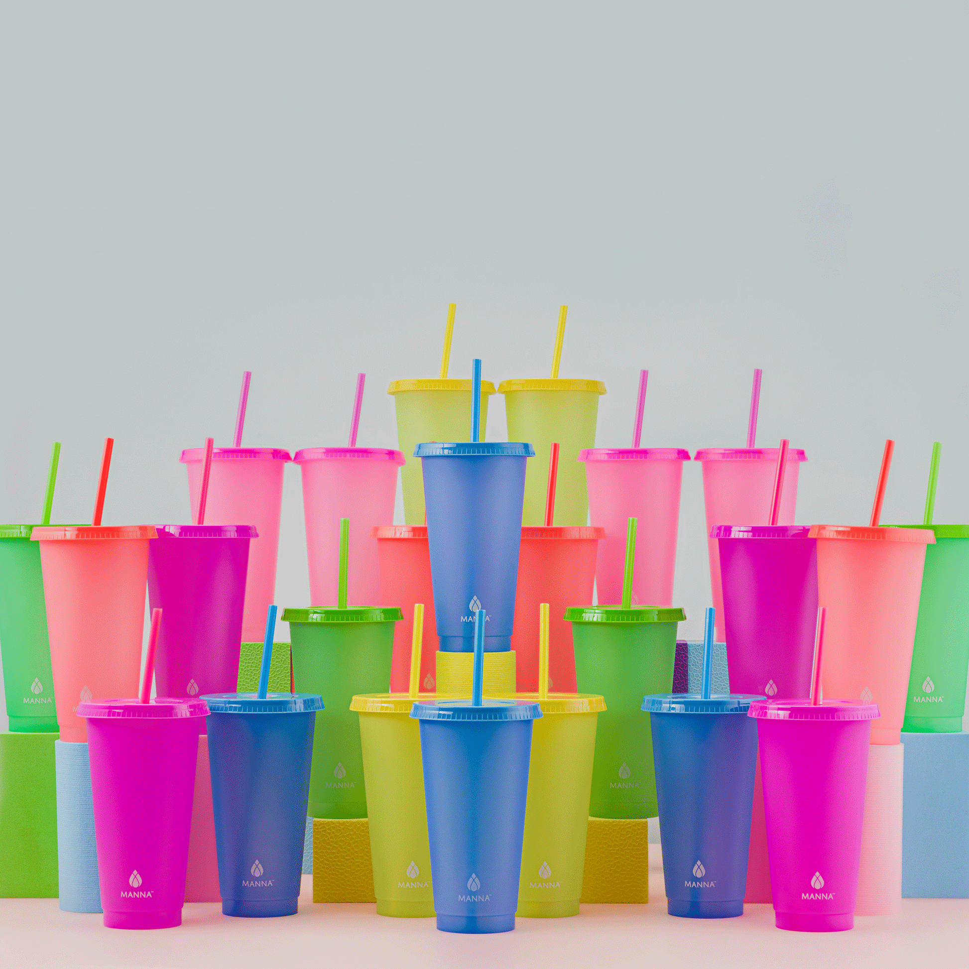 24-piece-original-color-changing-cup-set-k5 A0029811.gif