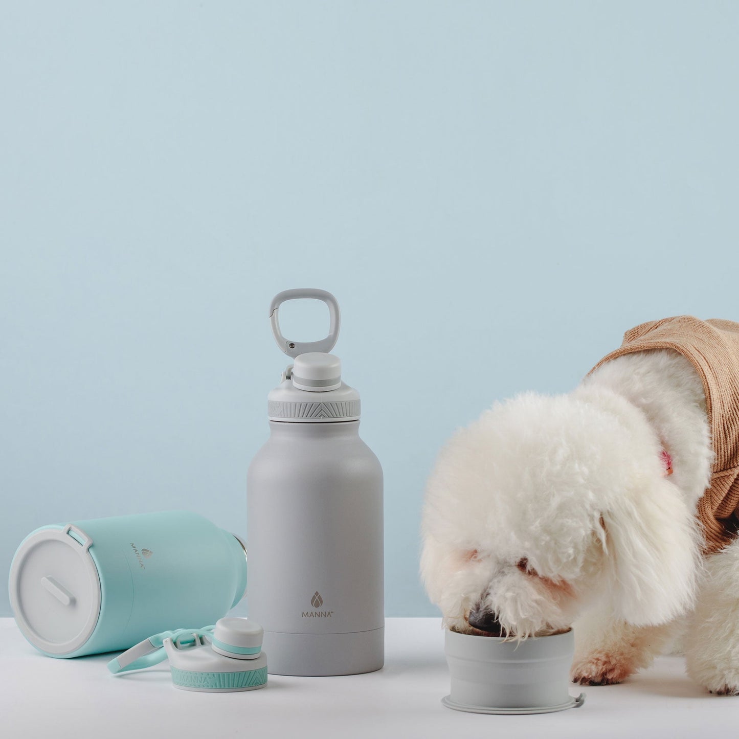 46-oz-rover-bottle-w7 WEB_156A7390_2b12558f-2e11-4712-881b-a120febc680c.jpg